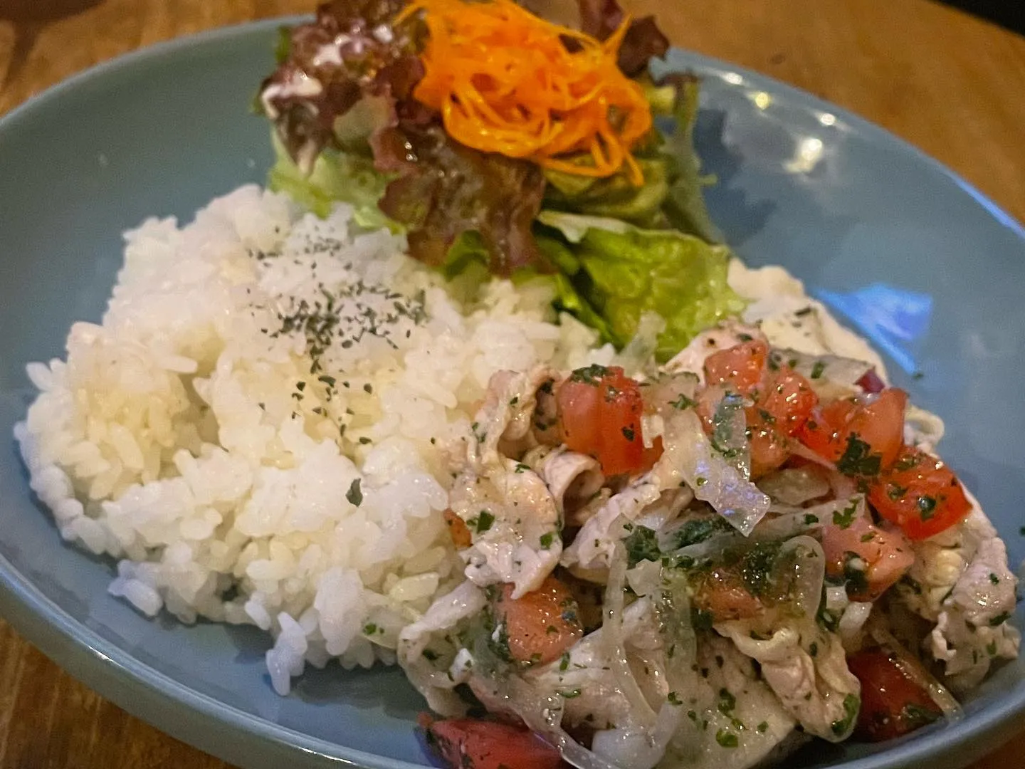 7月10日水曜日 本日の日替わりワンプレートランチは冷やし豚...